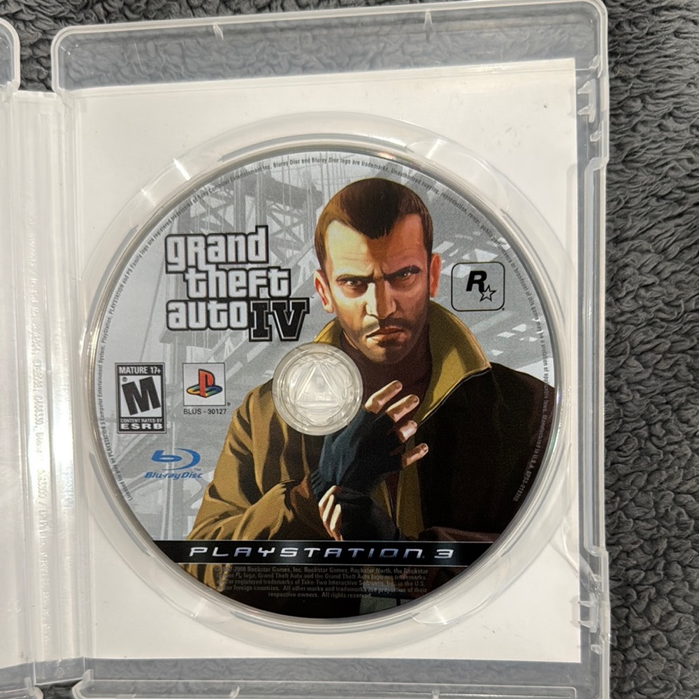 Grand Theft Auto IV PlayStation 3 Game - Picture 3 of 3